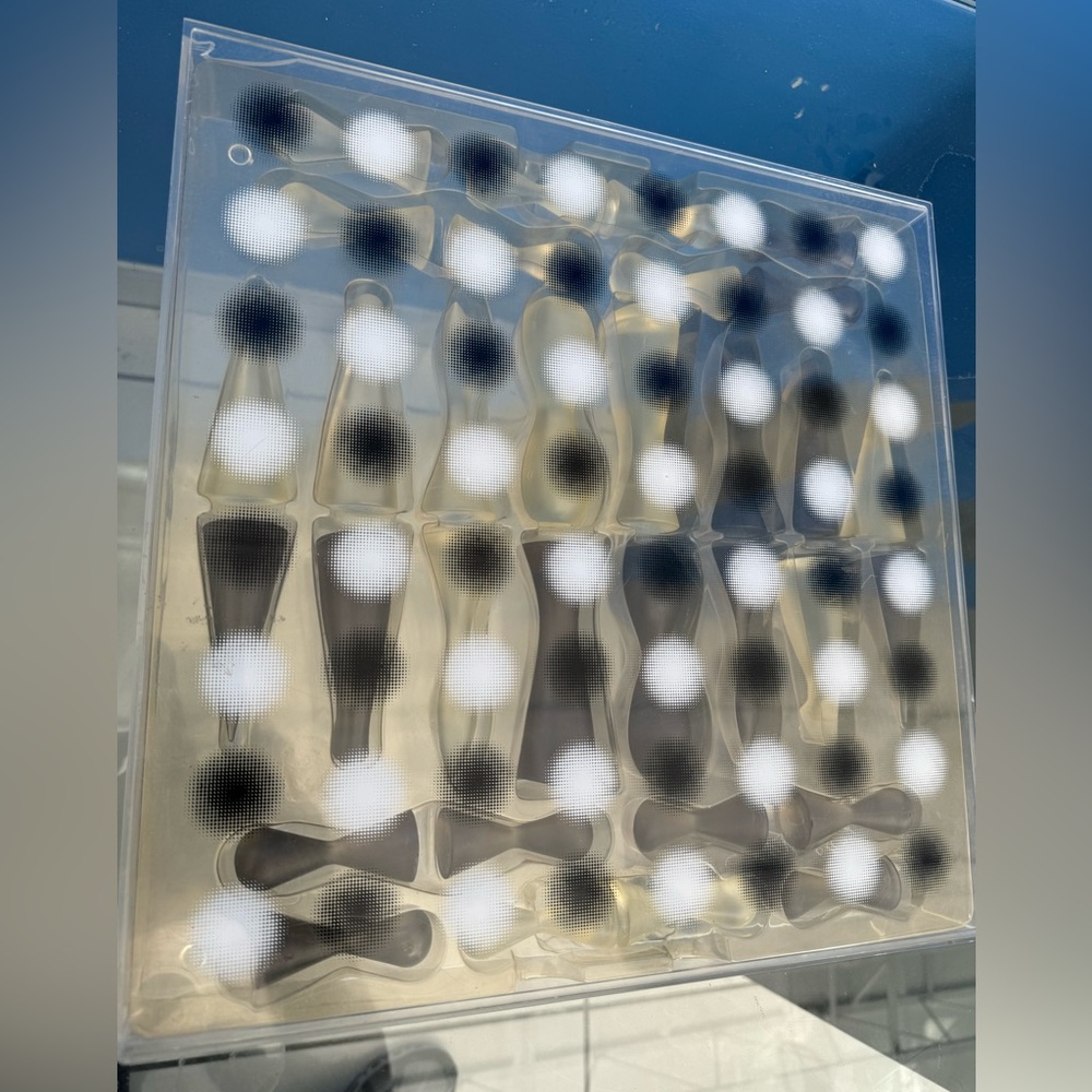 Modernist Chess Set by Karin Rashid for Bozart - Picture 2 of 10